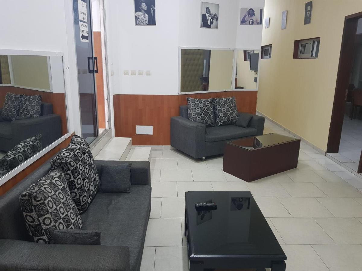 Residences Touristhotel Abidjan Exterior foto